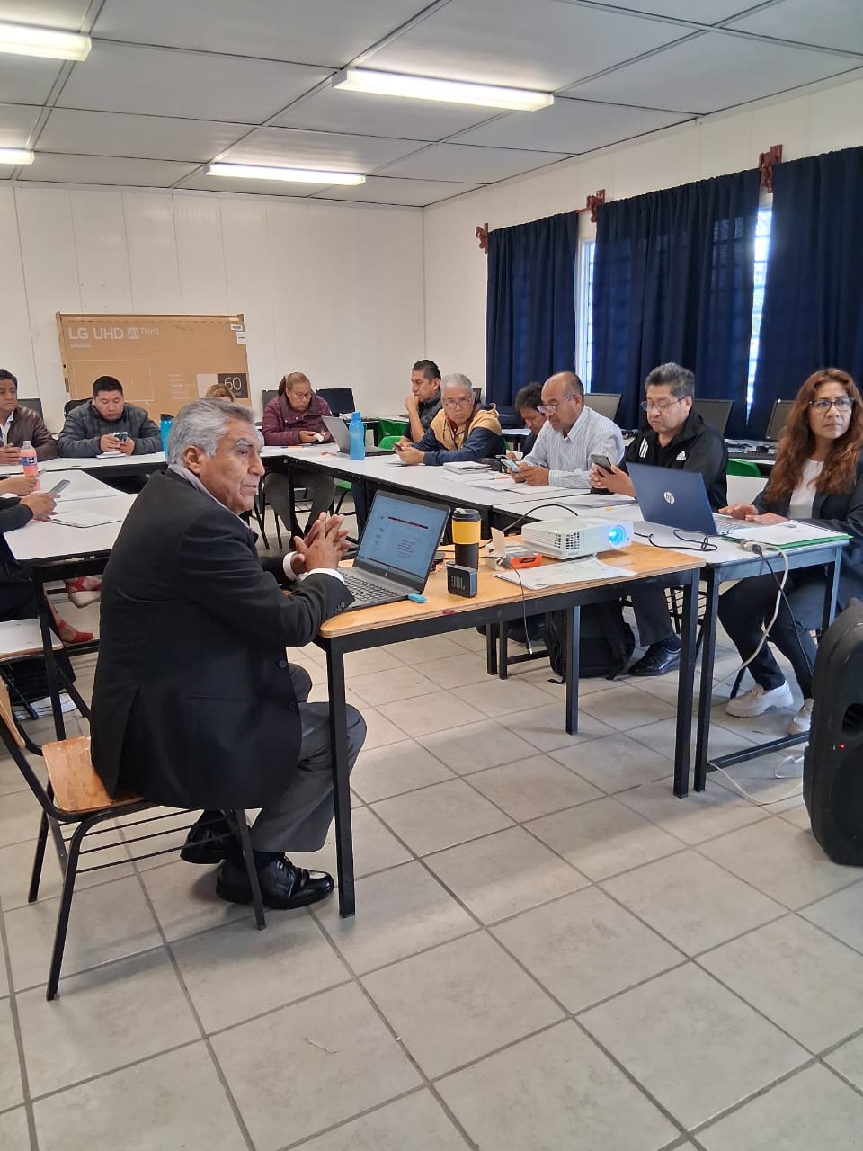 Realiza Zona 02 de Telesecundaria  estatal  Consejo Técnico